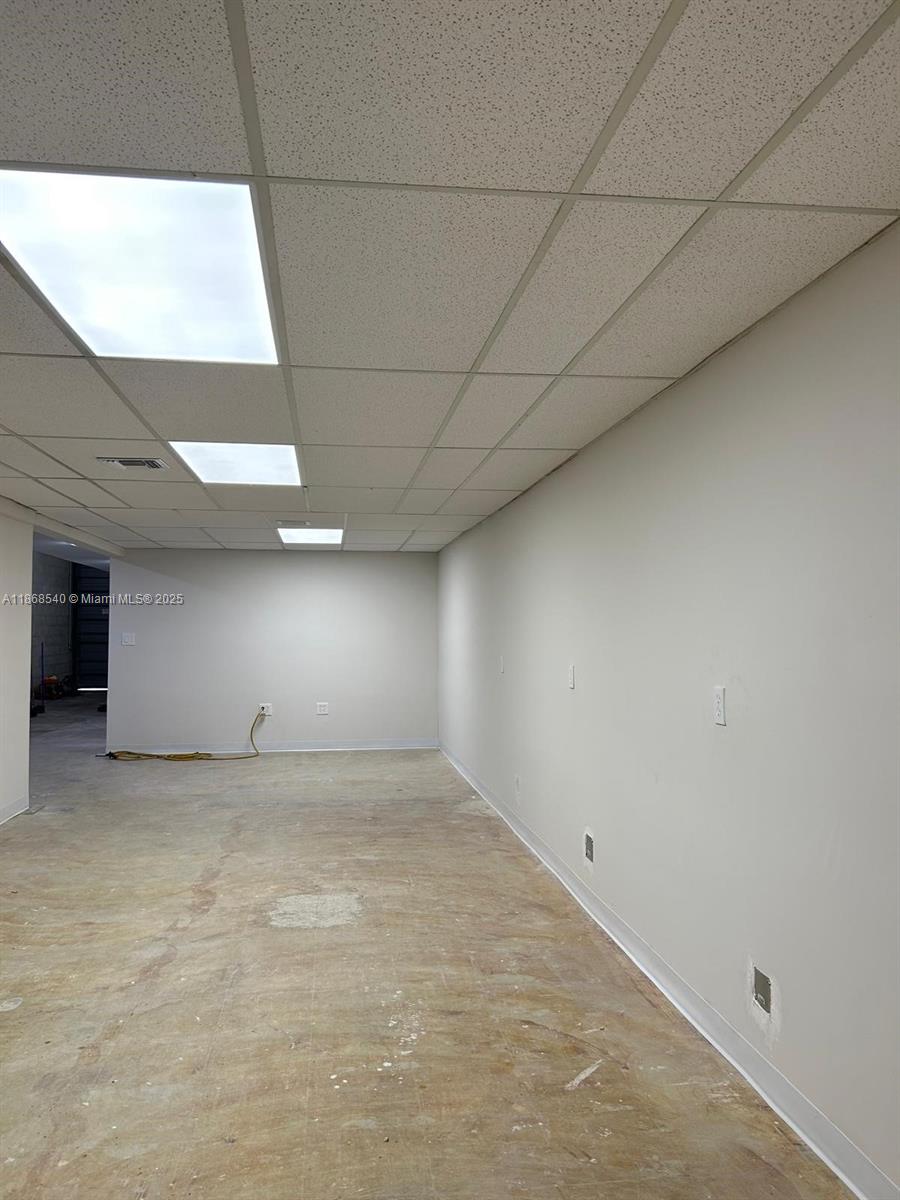 5  /   sq. ft. $ 2025-08-28 0 Photo