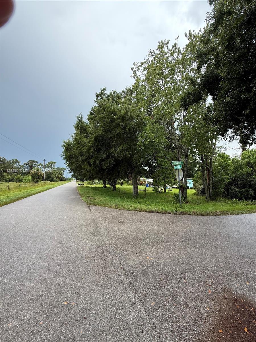See details / sq. ft. $ 2025-08-28 0 Photo
