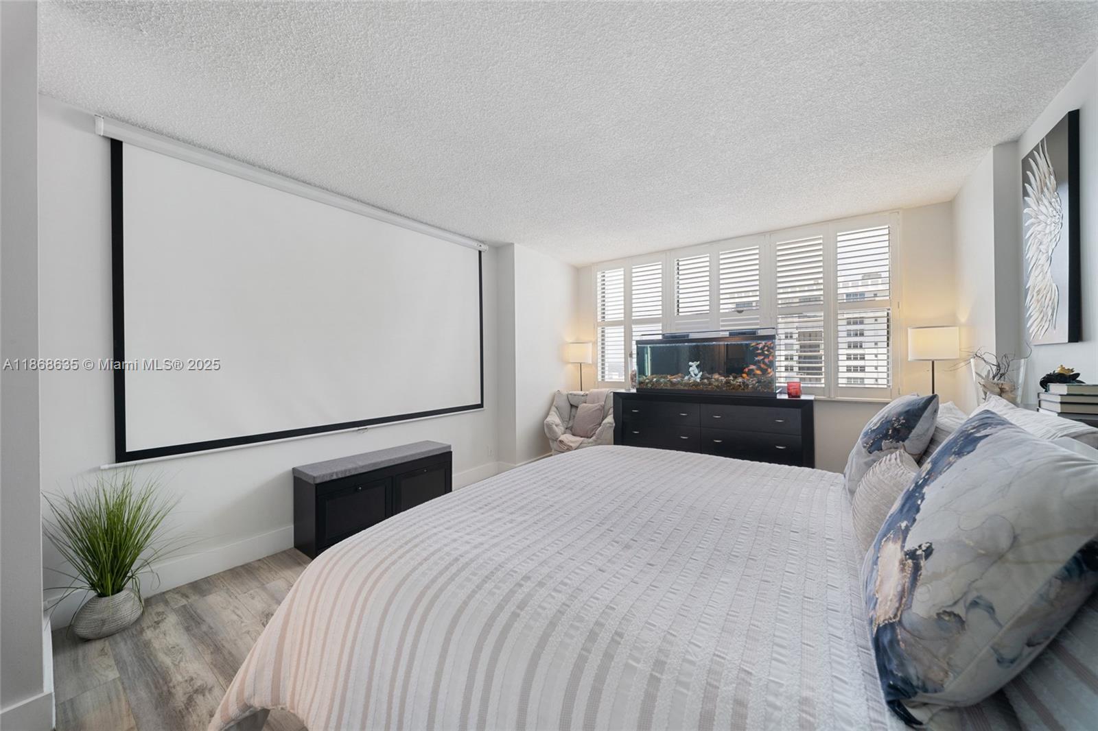 Photo of 2401 Ocean Dr  #2304, Hollywood, Florida, 33019 - 