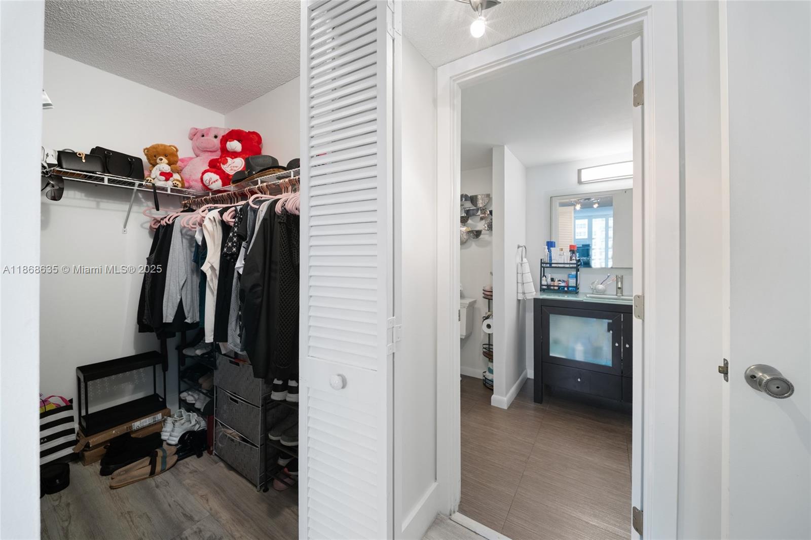 Photo of 2401 Ocean Dr  #2304, Hollywood, Florida, 33019 - 