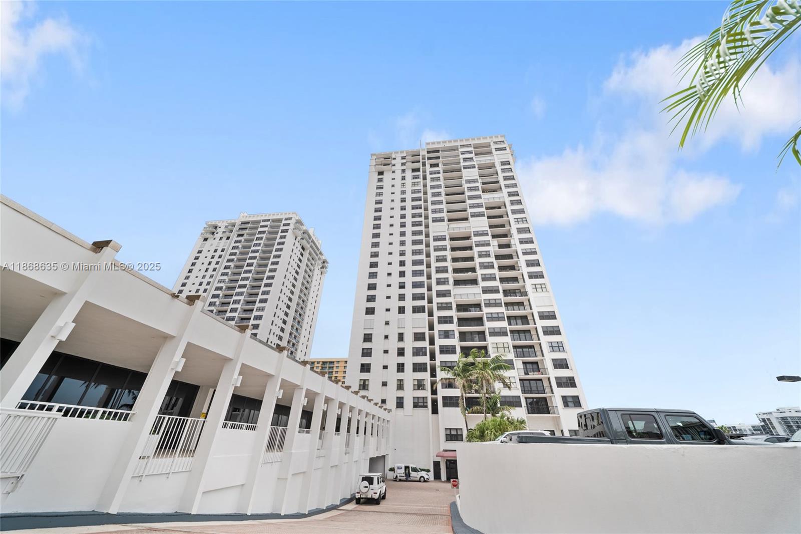 Photo of 2401 Ocean Dr #2304, Hollywood, Florida, 33019 -