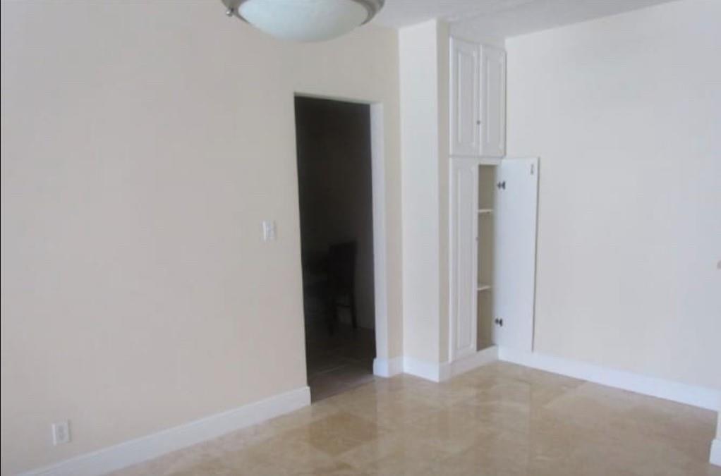 Photo of 3001 Ocean #207, Hollywood, Florida, 33019 - Living Room