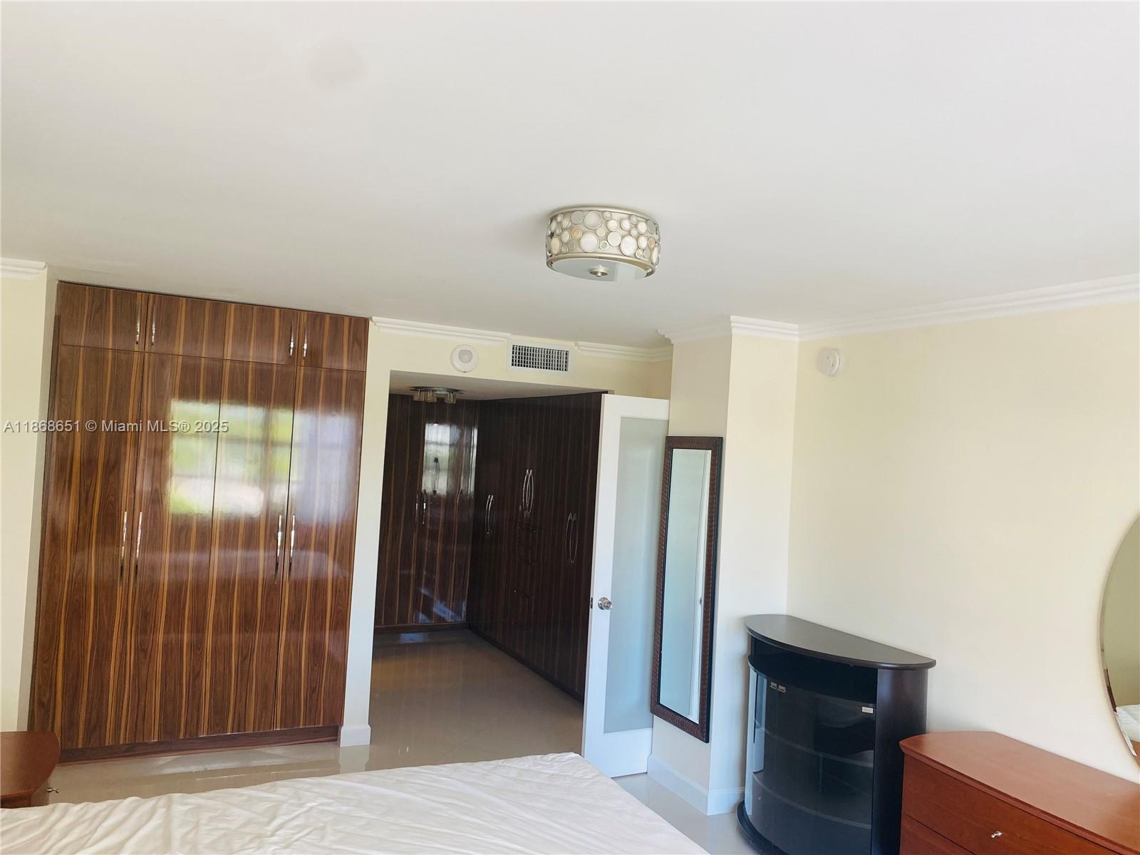 See details 507 2 / 2 1070 sq. ft. $ 2025-08-28 0 Photo