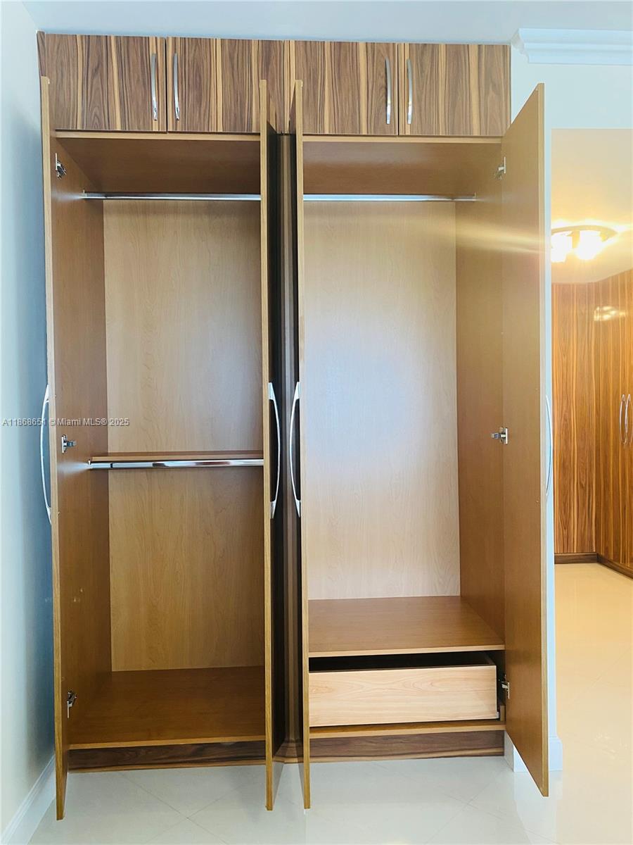 See details 507 2 / 2 1070 sq. ft. $ 2025-08-28 0 Photo