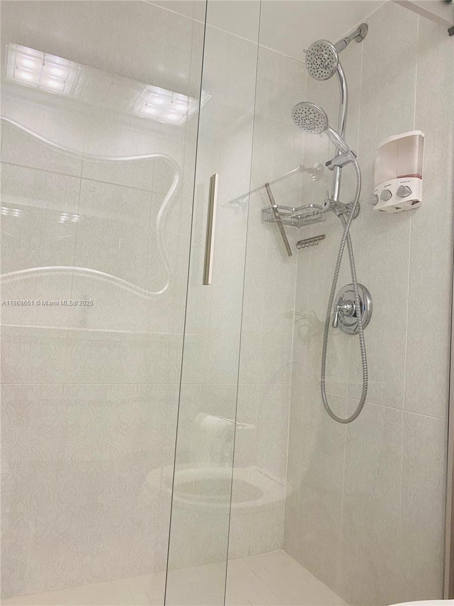 See details 507 2 / 2 1070 sq. ft. $ 2025-08-28 0 Photo