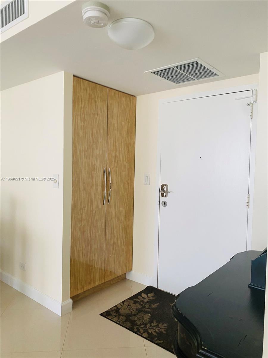 See details 507 2 / 2 1070 sq. ft. $ 2025-08-28 0 Photo