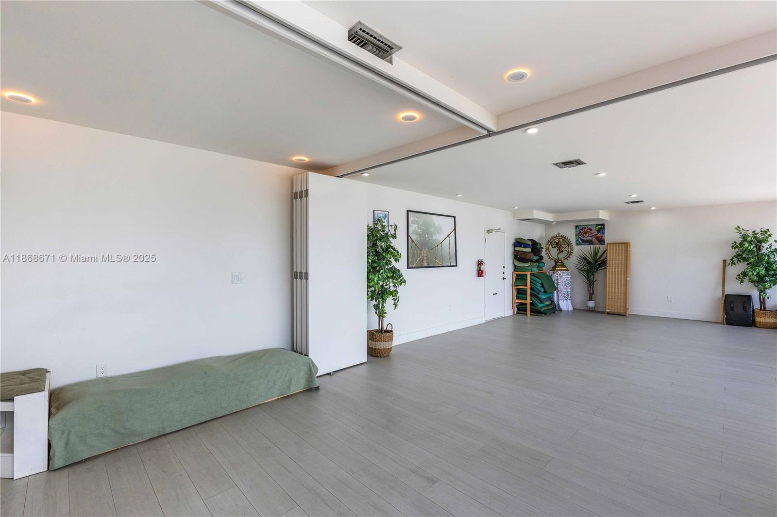 Ver detalles 201 / sq. ft. $ 2025-08-28 0 foto