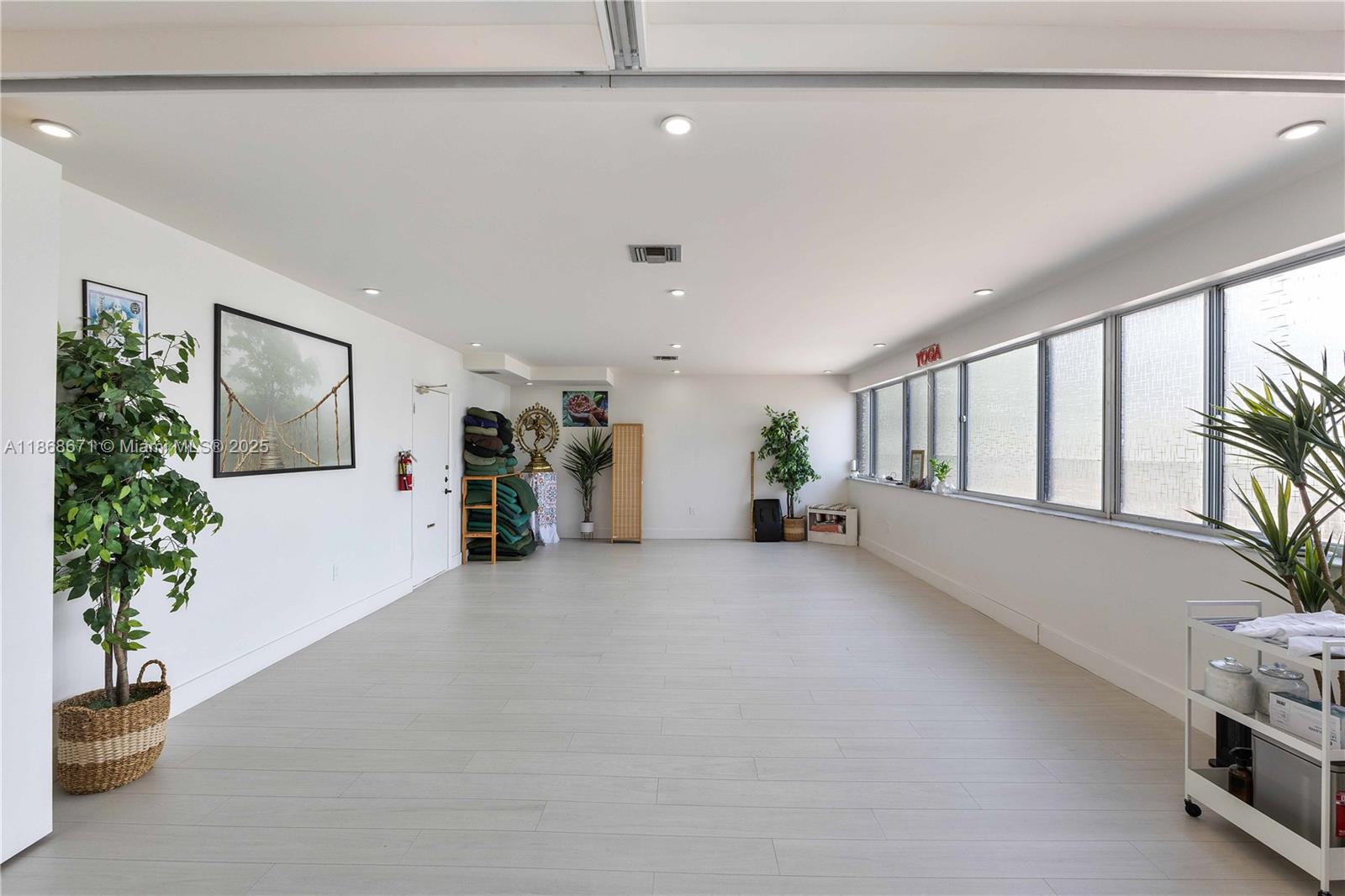 Ver detalles 201 / sq. ft. $ 2025-08-28 0 foto