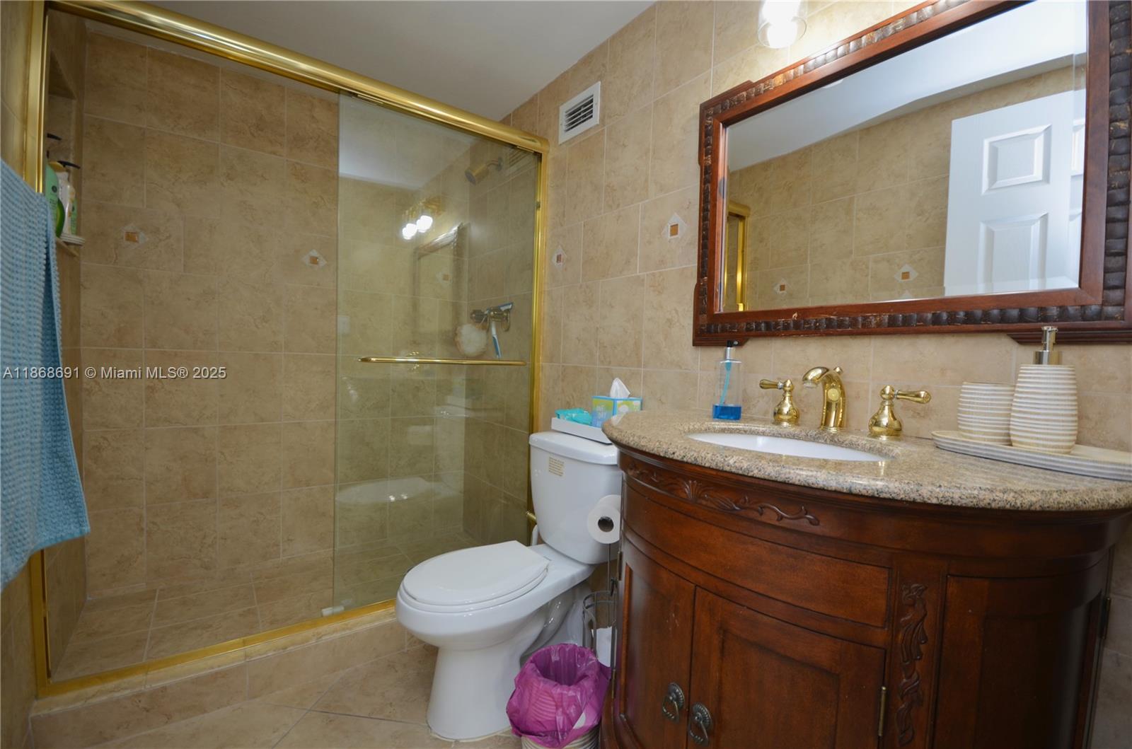 Photo of 3725 Ocean Dr  #1022, Hollywood, Florida, 33019 - 