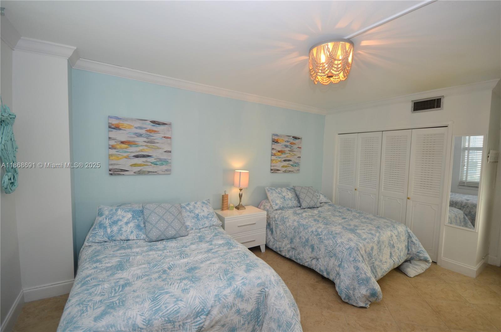 Photo of 3725 Ocean Dr  #1022, Hollywood, Florida, 33019 - 