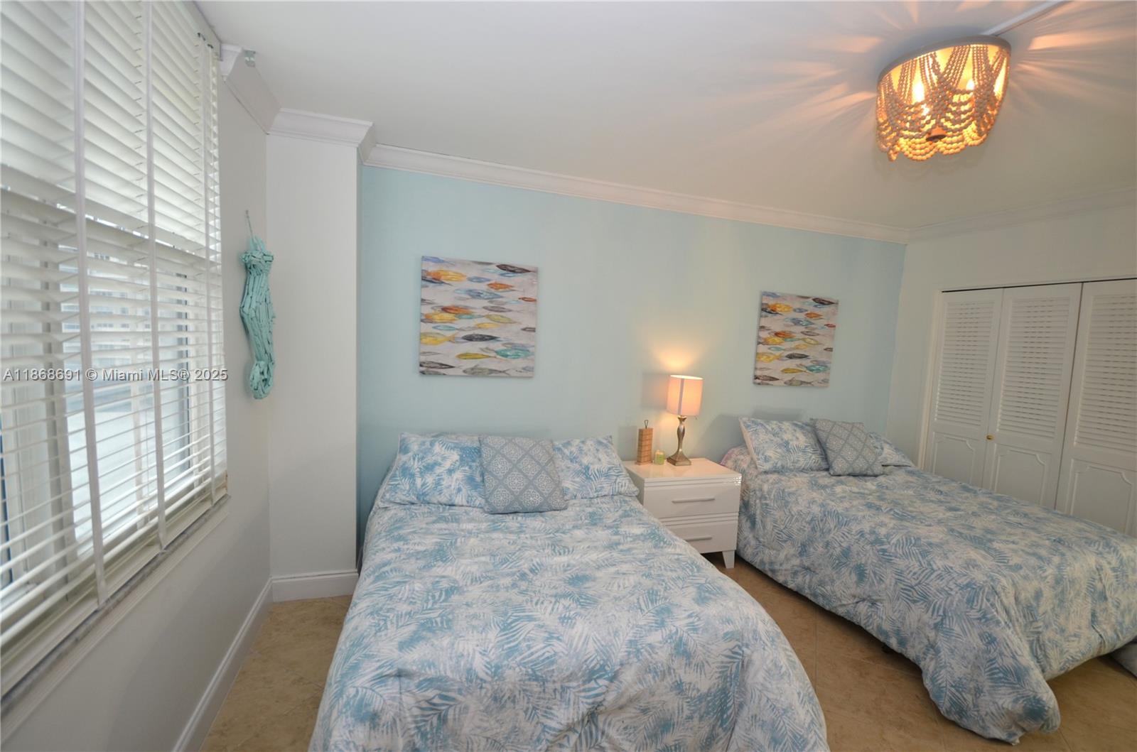 Photo of 3725 Ocean Dr  #1022, Hollywood, Florida, 33019 - 