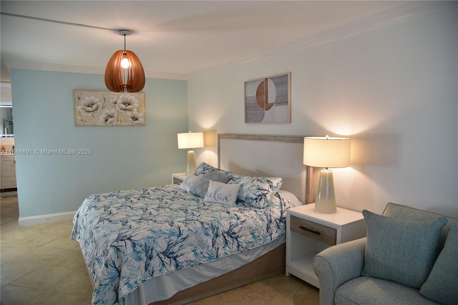 Photo of 3725 Ocean Dr  #1022, Hollywood, Florida, 33019 - 
