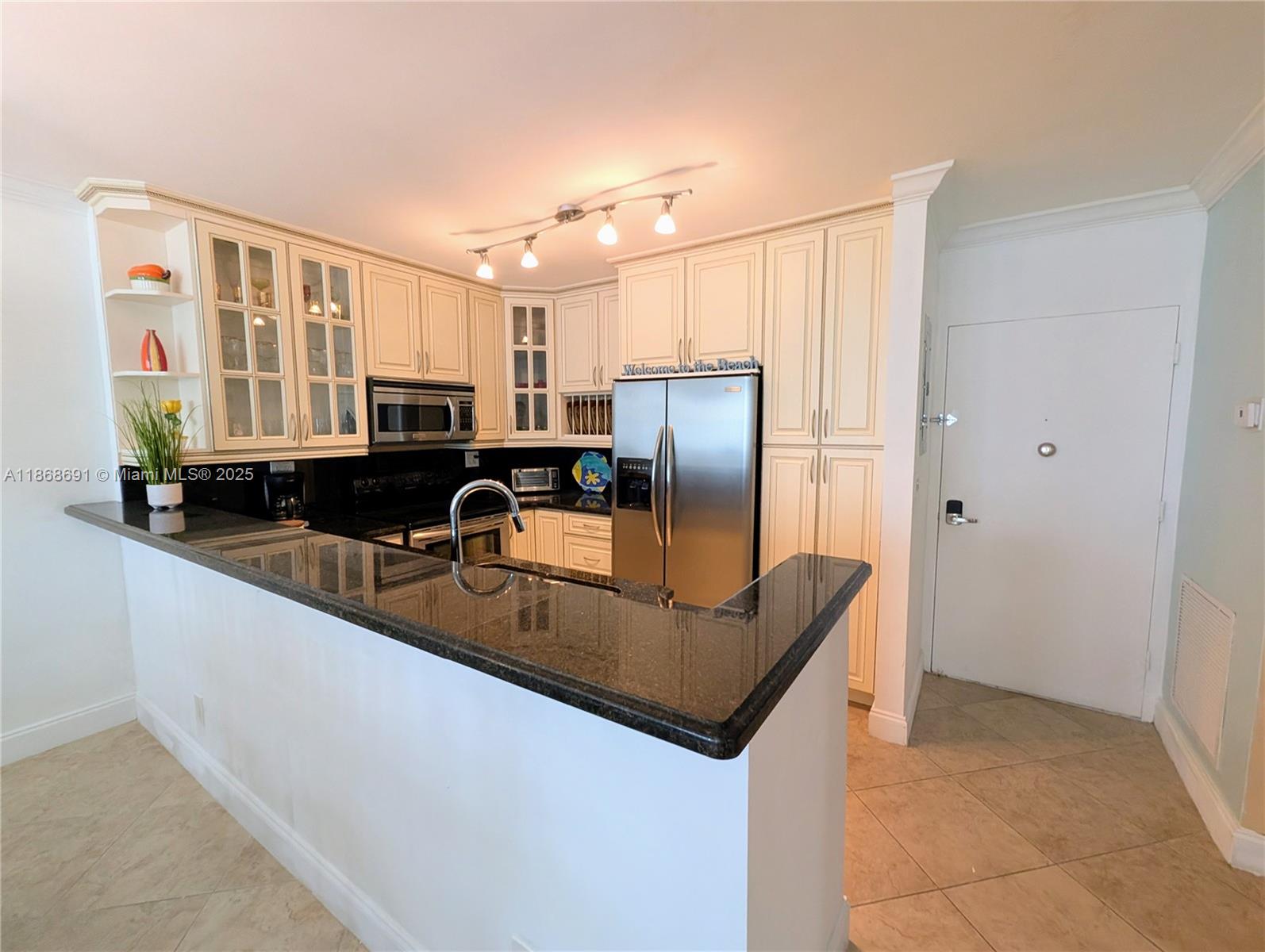 Photo of 3725 Ocean Dr #1022, Hollywood, Florida, 33019 -