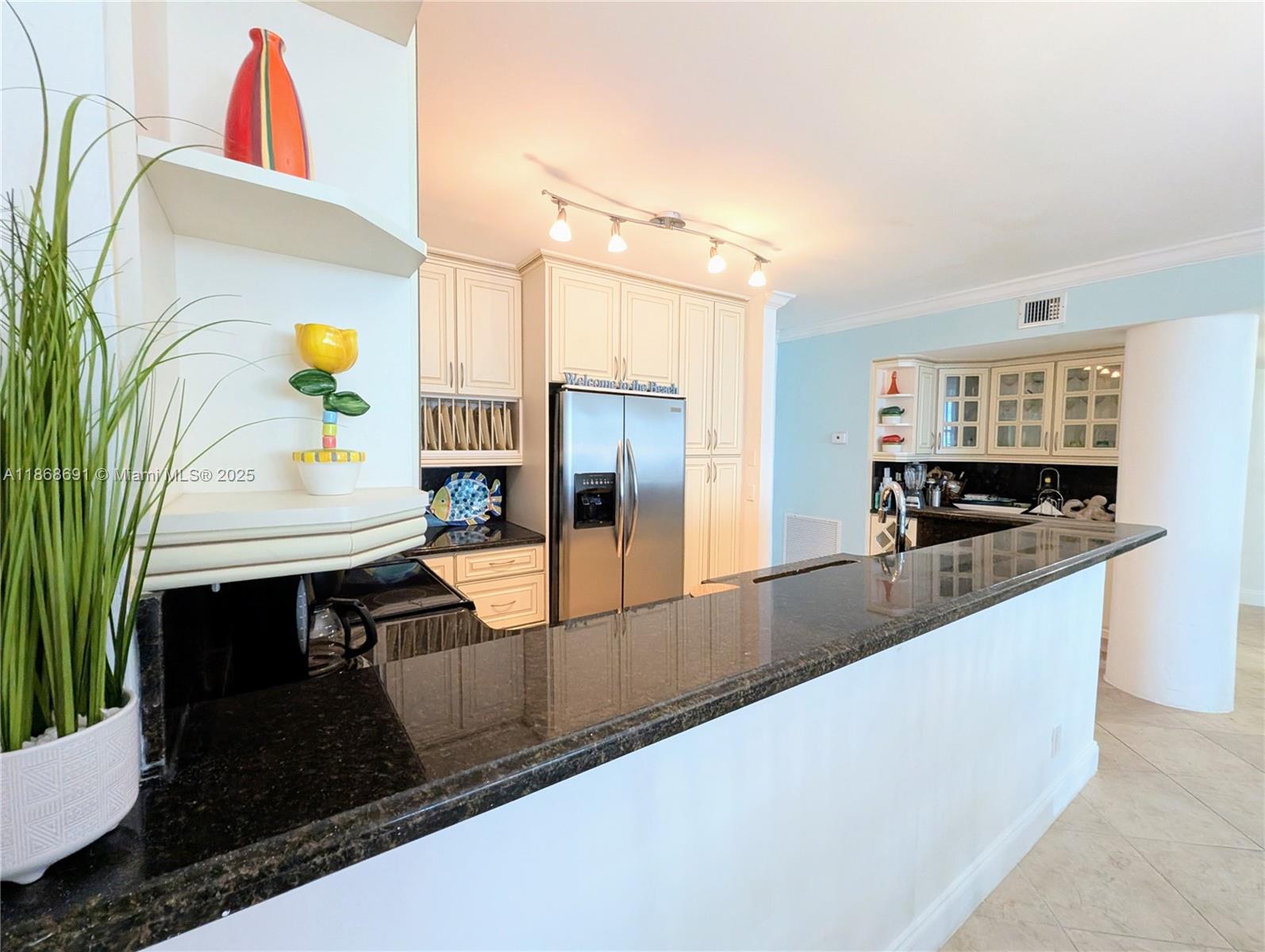 Photo of 3725 Ocean Dr #1022, Hollywood, Florida, 33019 -