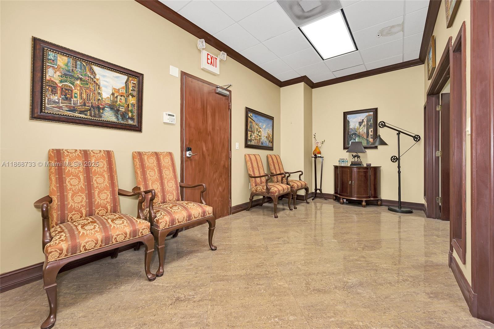 427 & 428  /   sq. ft. $ 2025-08-29 0 Photo