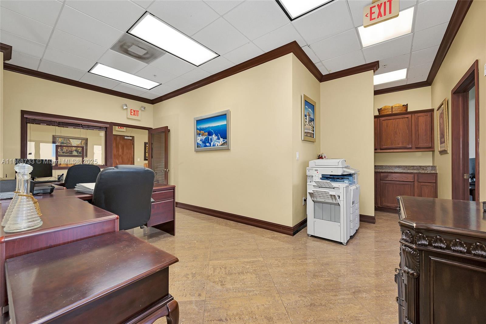 427 & 428  /   sq. ft. $ 2025-08-29 0 Photo