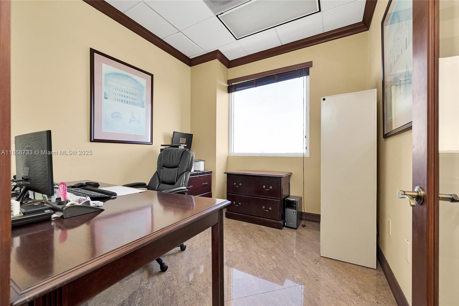 427 & 428  /   sq. ft. $ 2025-08-29 0 Photo
