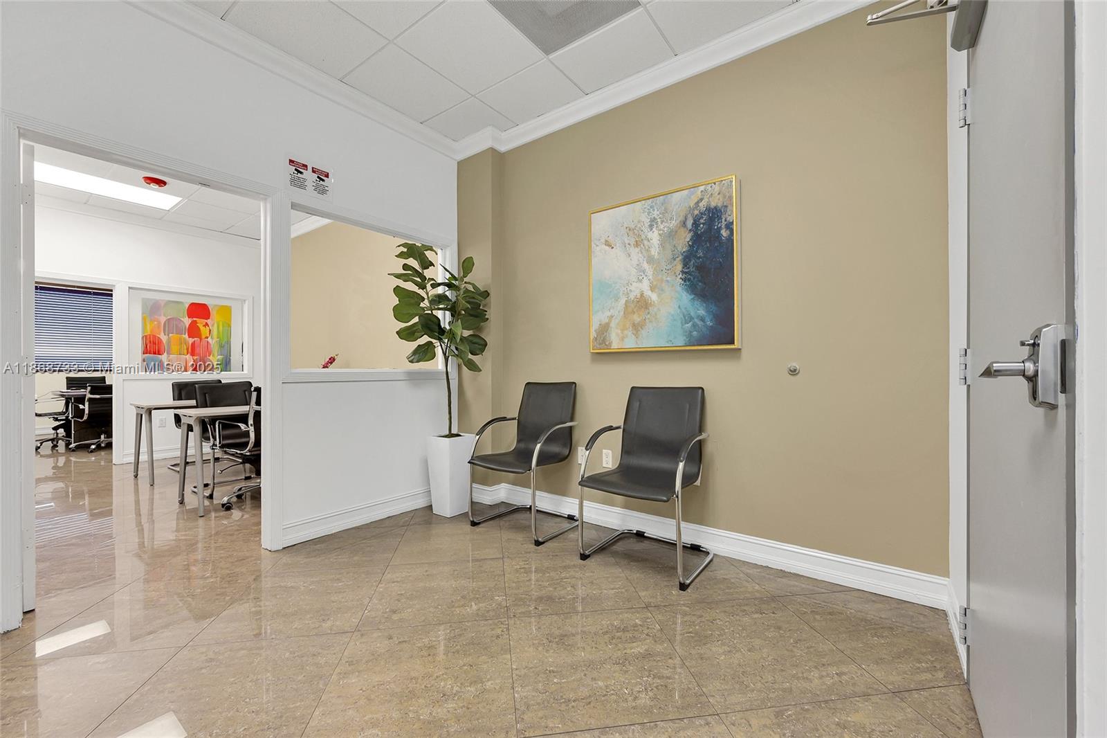 427 & 428  /   sq. ft. $ 2025-08-29 0 Photo