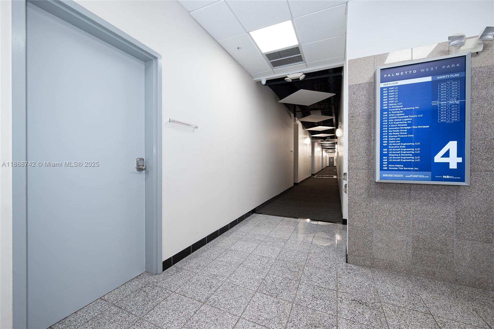 428 & 427  /   sq. ft. $ 2025-08-29 0 Photo
