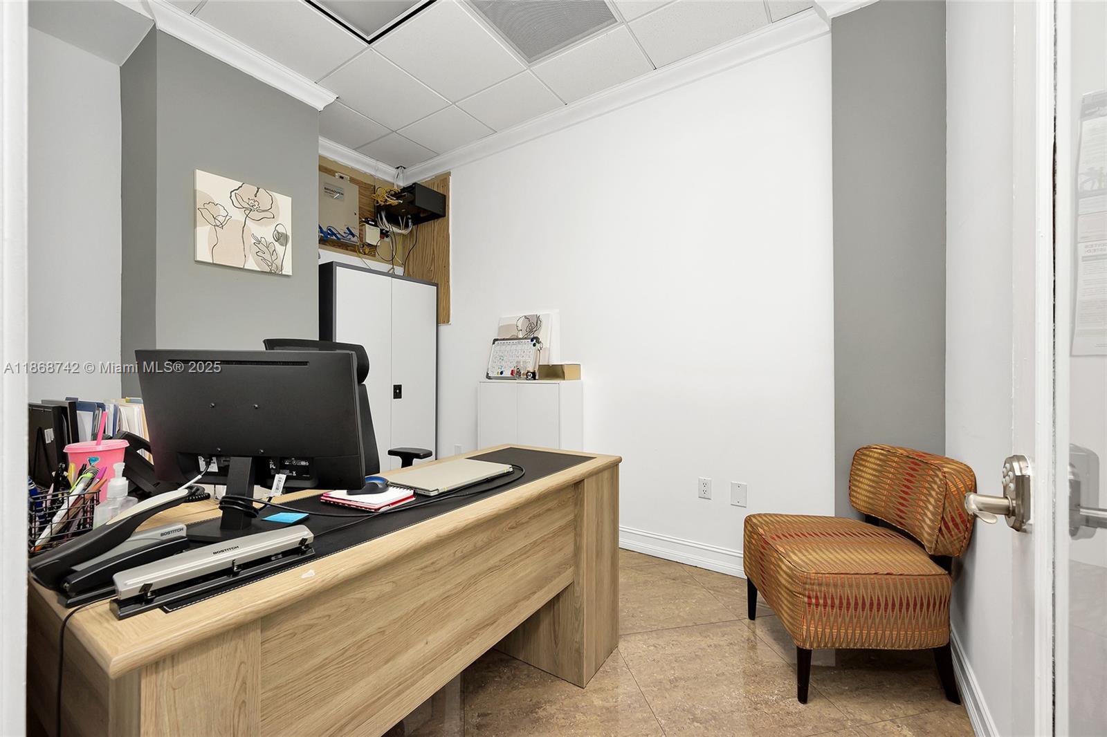 428 & 427  /   sq. ft. $ 2025-08-29 0 Photo