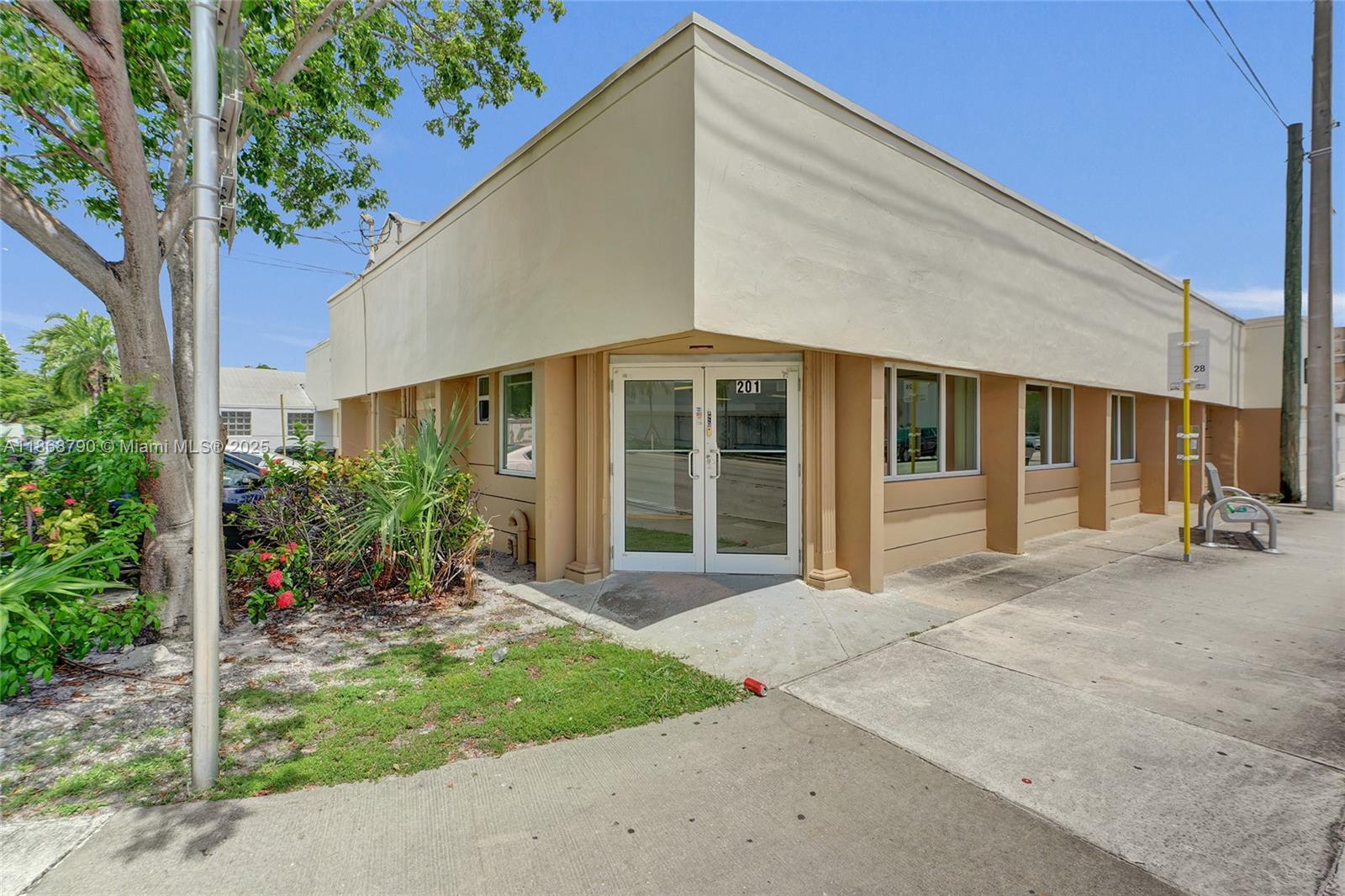See details / sq. ft. $ 2025-08-29 0 Photo