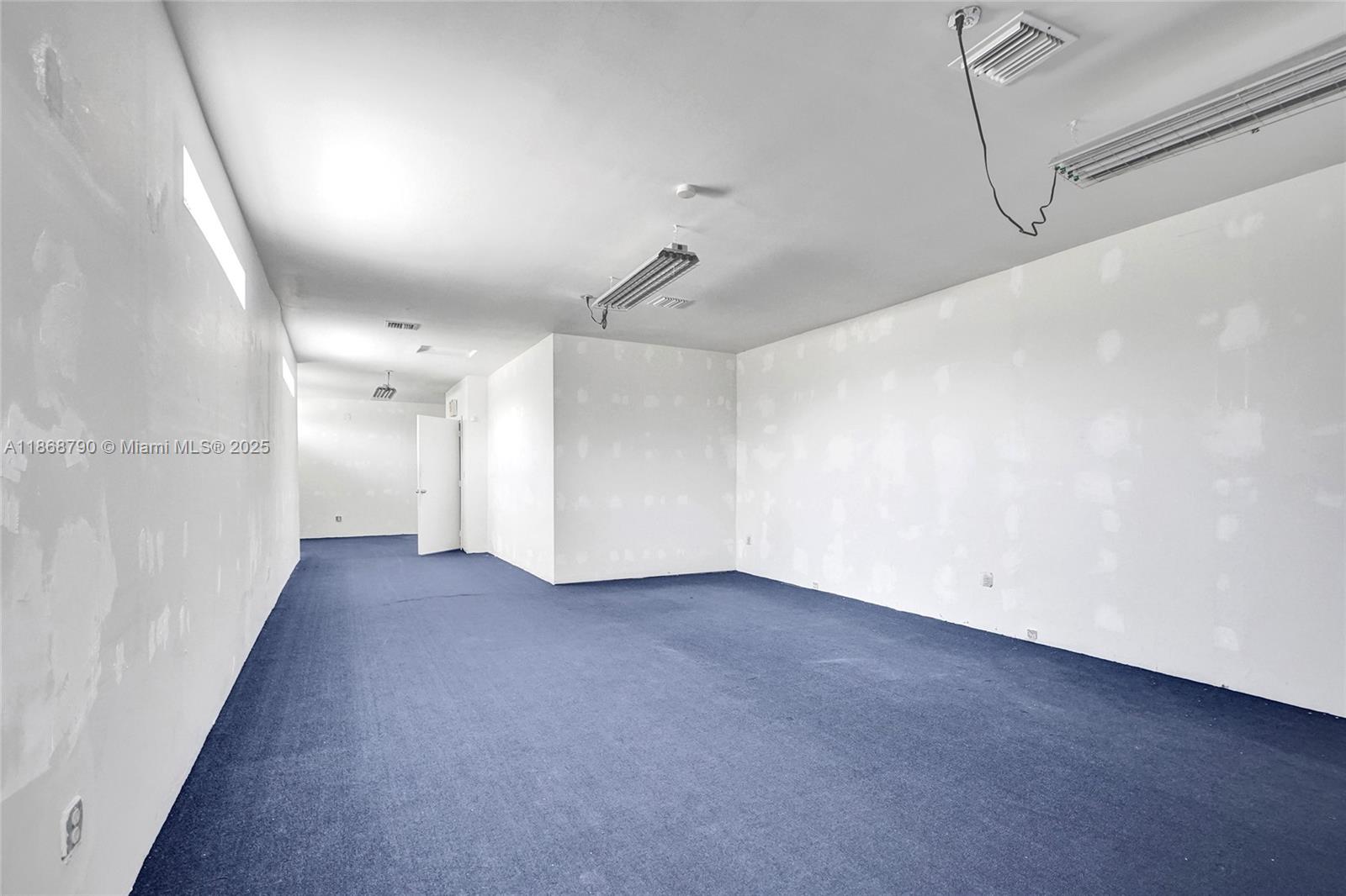 See details / sq. ft. $ 2025-08-29 0 Photo