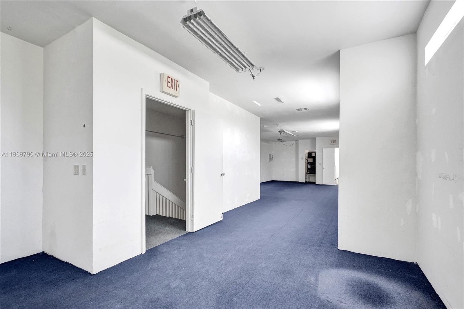 See details / sq. ft. $ 2025-08-29 0 Photo