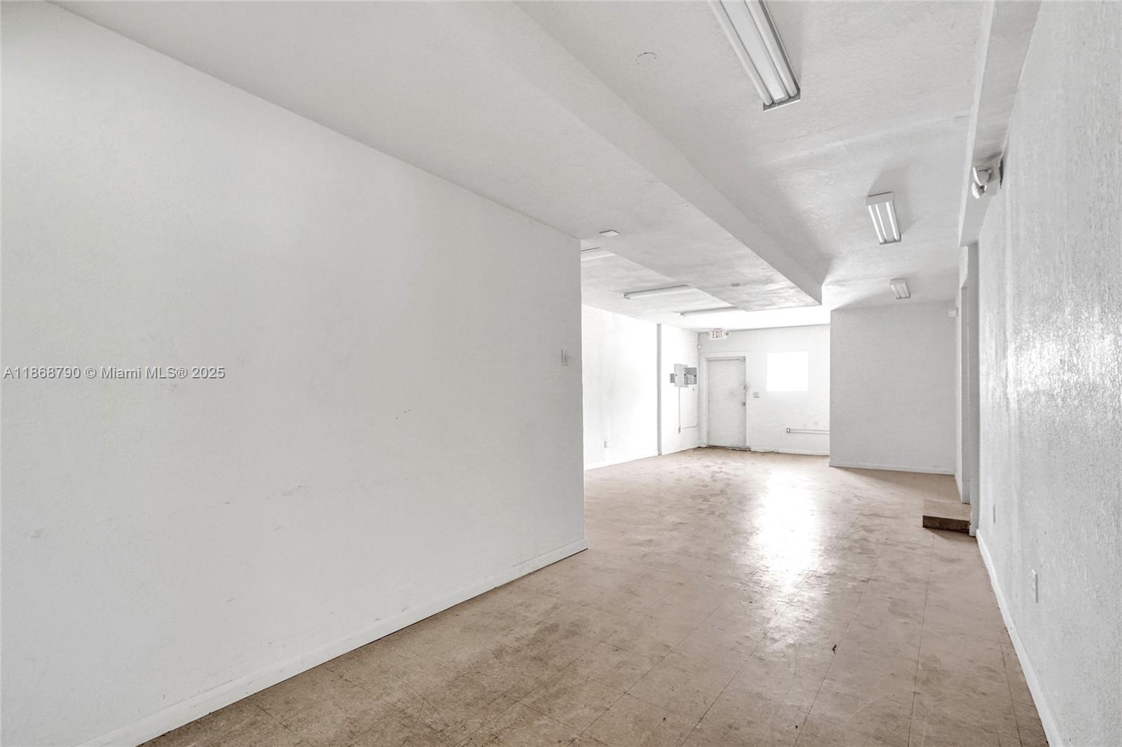 See details / sq. ft. $ 2025-08-29 0 Photo