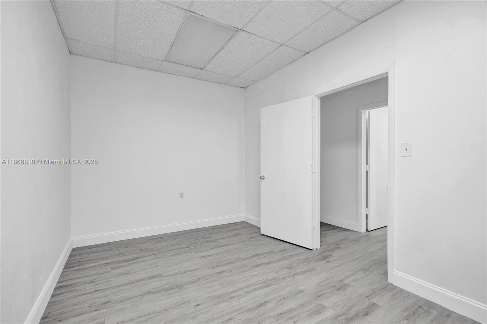 See details / sq. ft. $ 2025-08-29 0 Photo