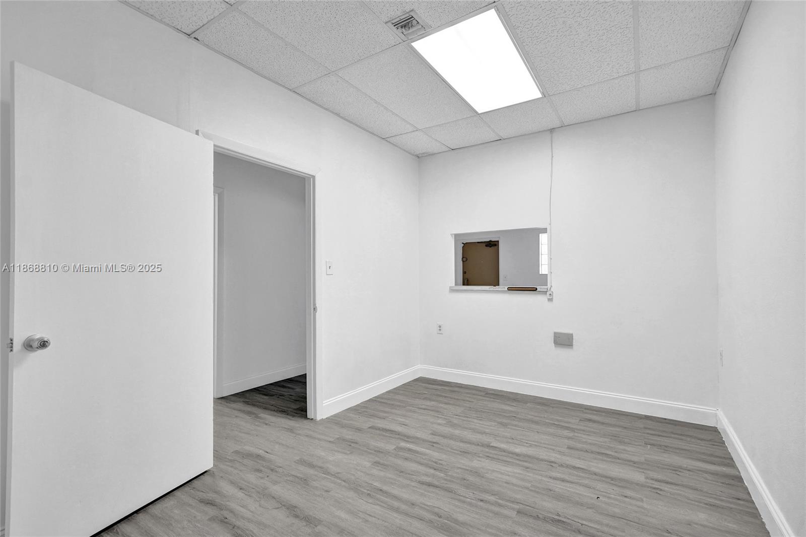 See details / sq. ft. $ 2025-08-29 0 Photo