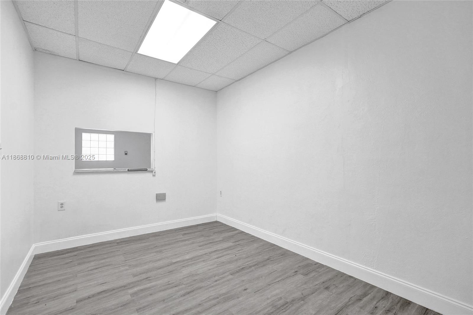See details / sq. ft. $ 2025-08-29 0 Photo