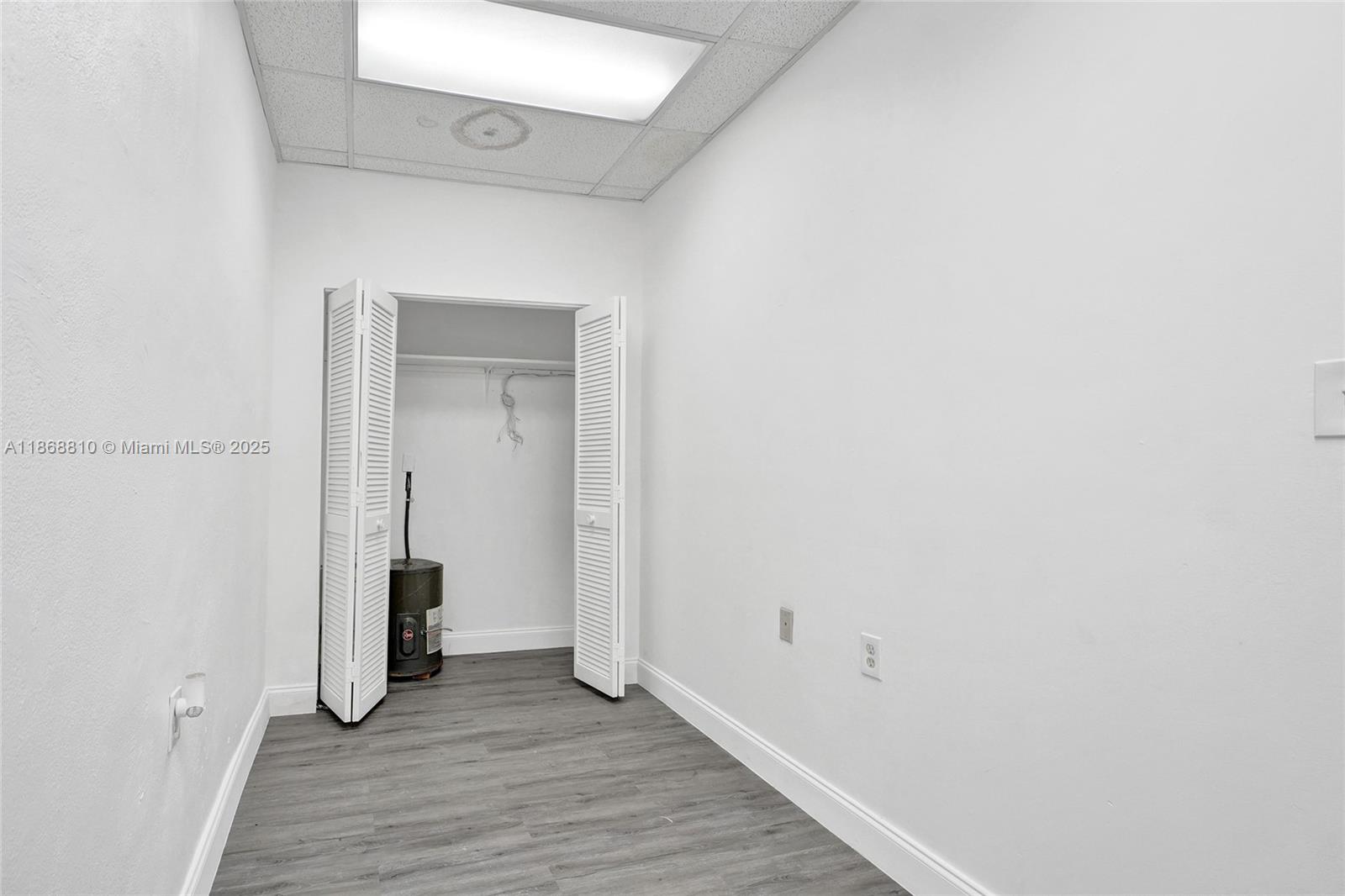 See details / sq. ft. $ 2025-08-29 0 Photo