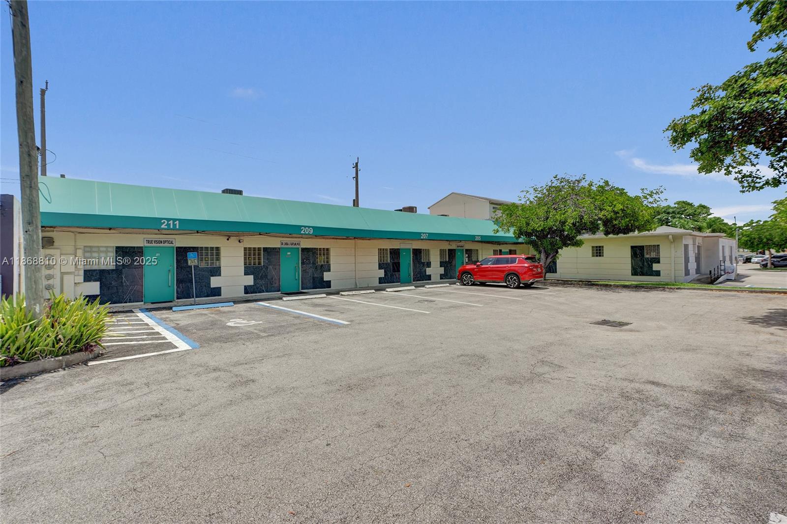 See details / sq. ft. $ 2025-08-29 0 Photo