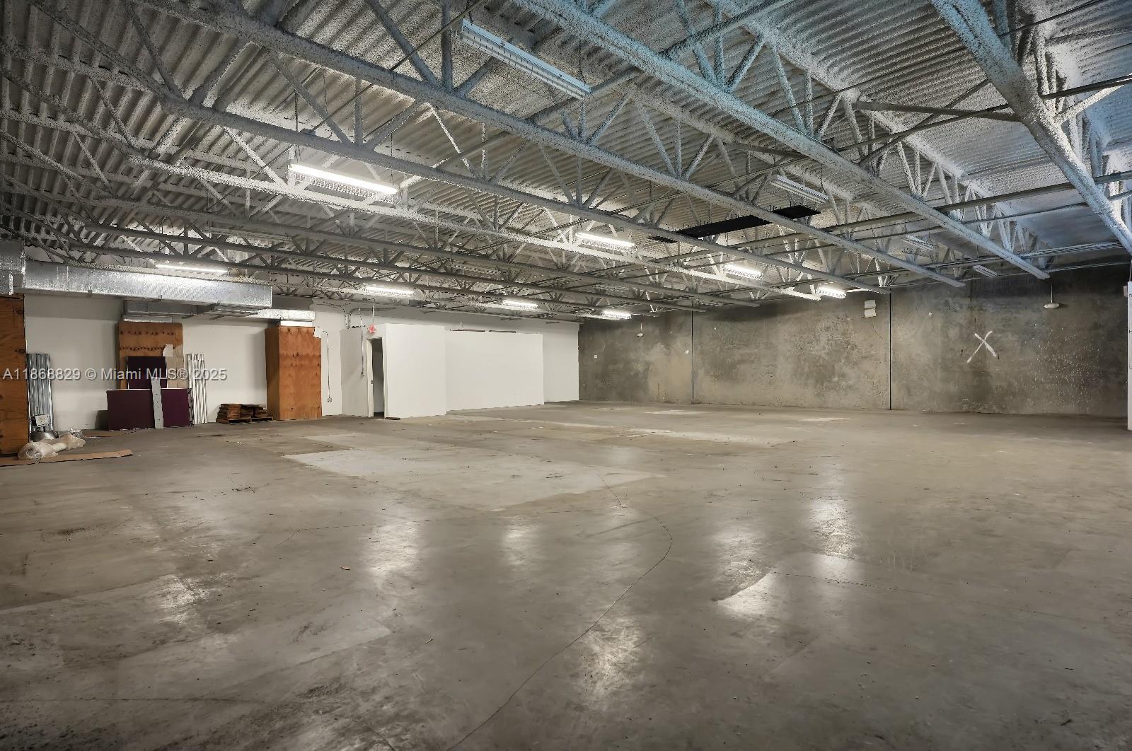See details / sq. ft. $ 2025-08-29 0 Photo