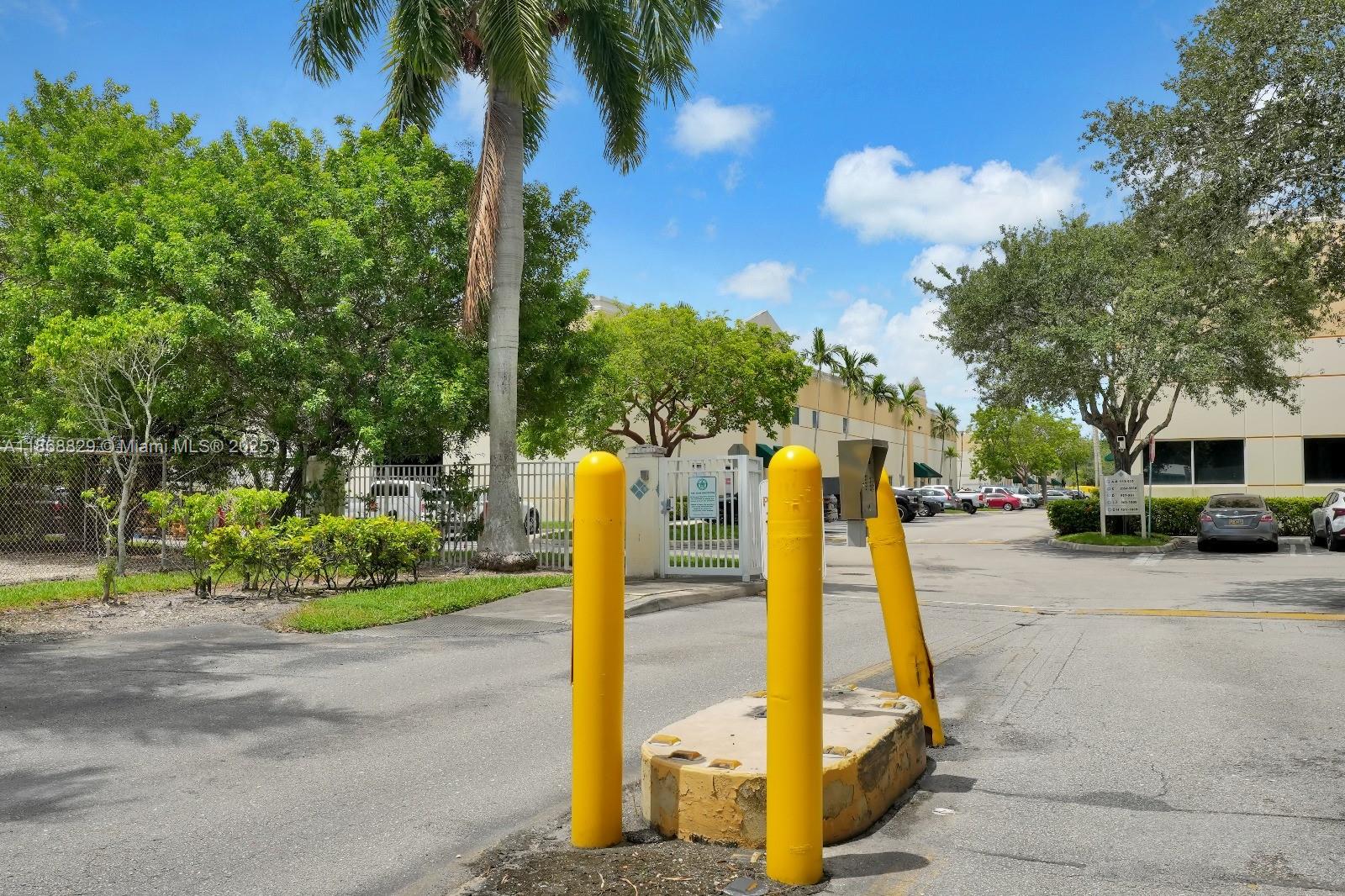 See details / sq. ft. $ 2025-08-29 0 Photo