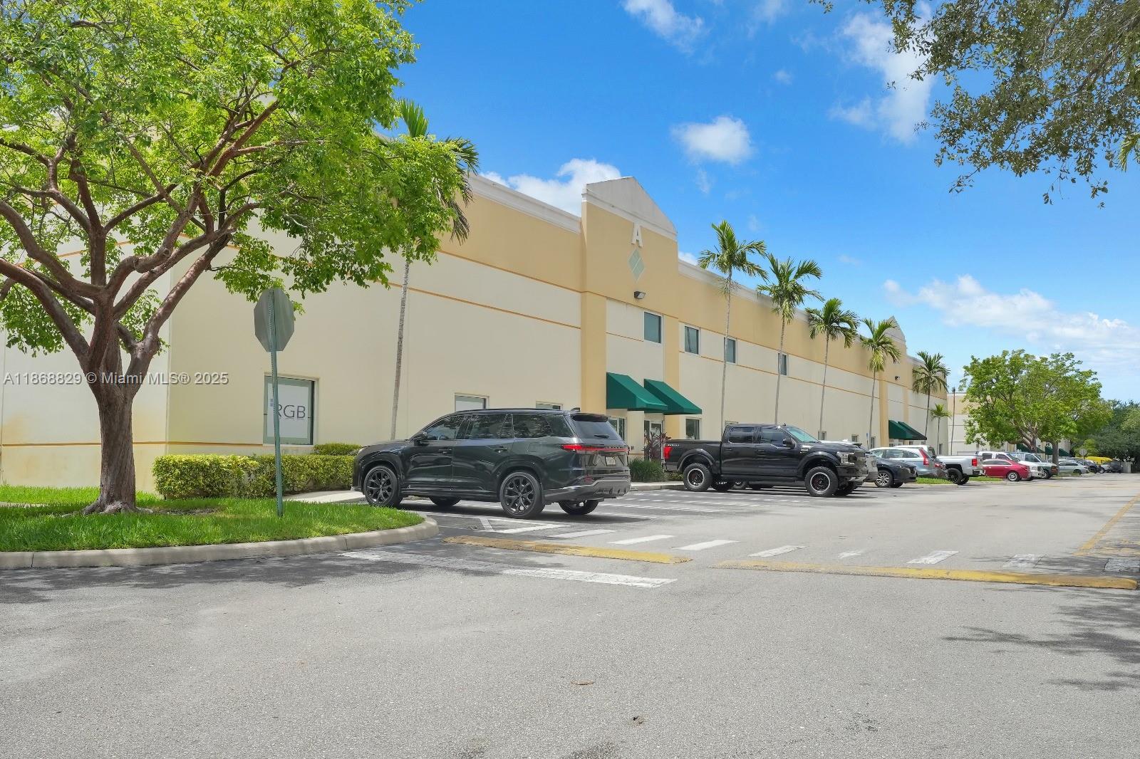 See details / sq. ft. $ 2025-08-29 0 Photo