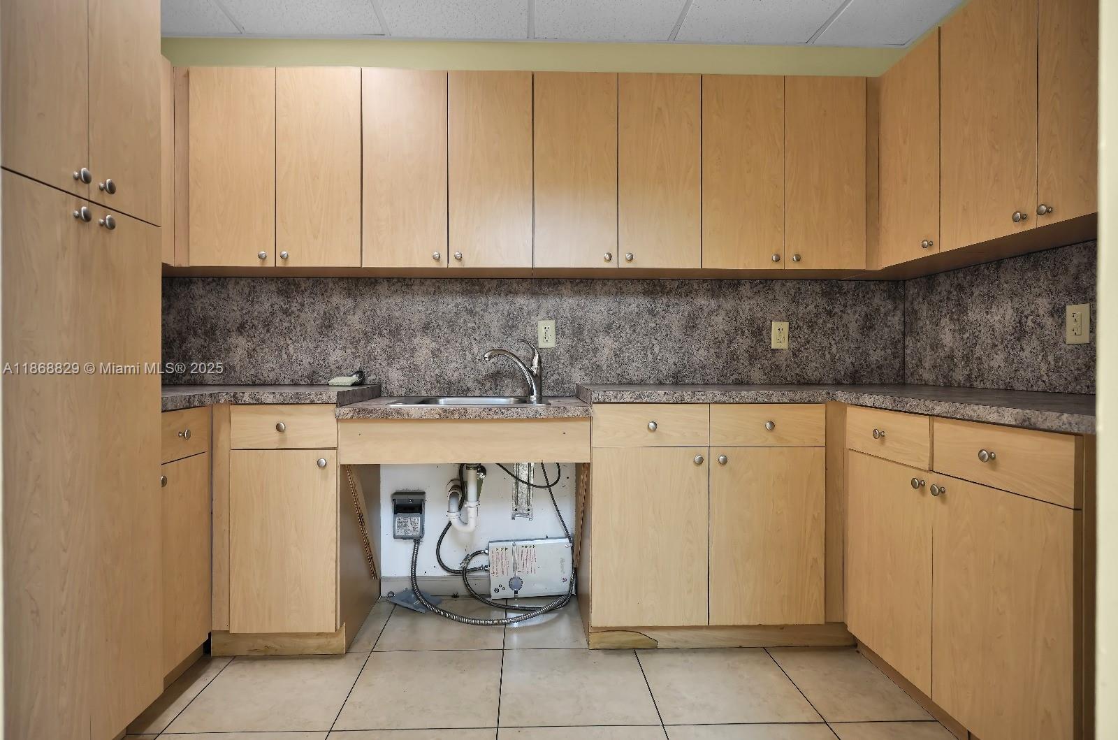 See details / sq. ft. $ 2025-08-29 0 Photo