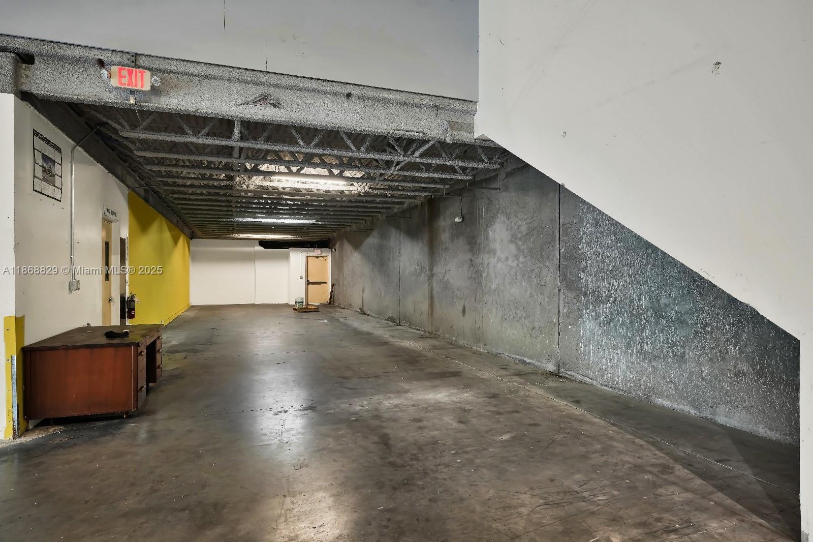 See details / sq. ft. $ 2025-08-29 0 Photo