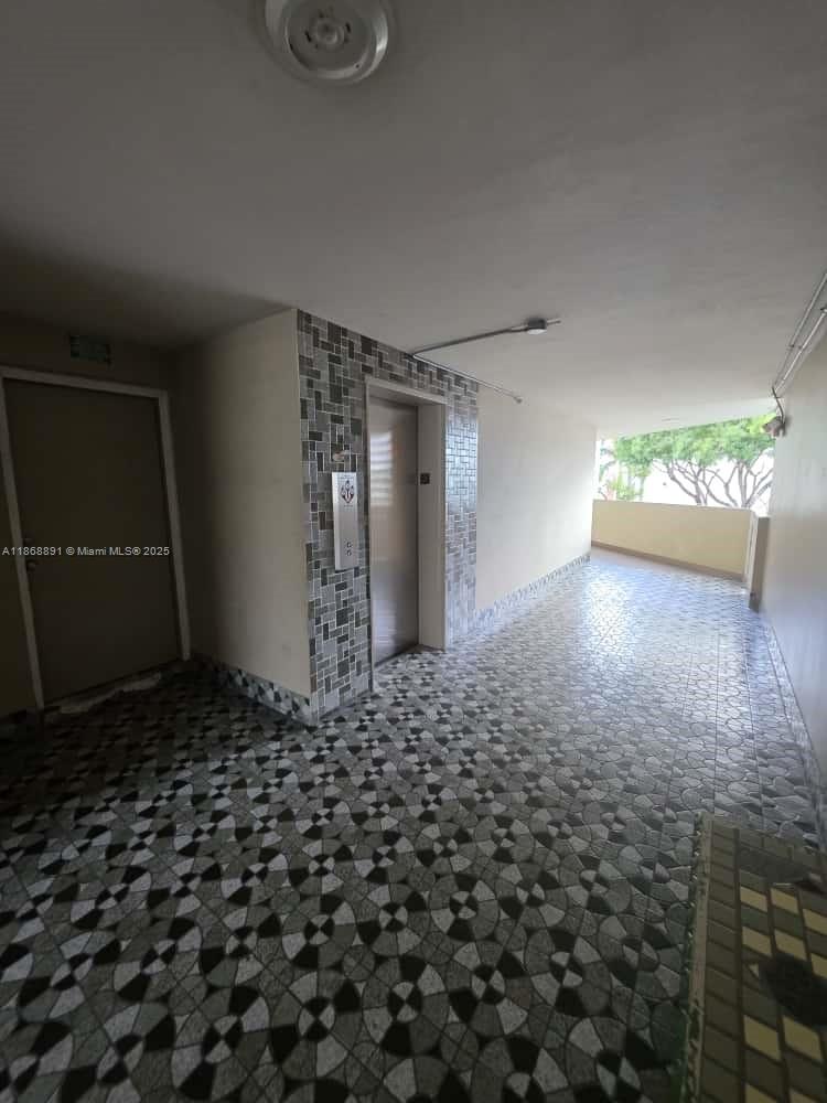 301-3 1 / 1 909 sq. ft. $ 2025-08-29 0 Photo