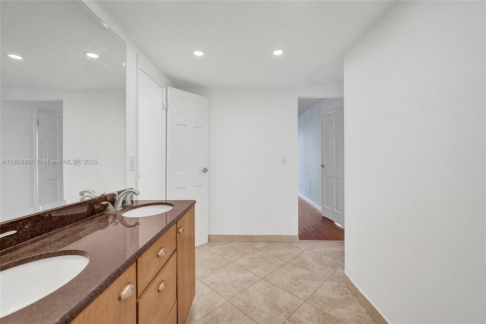 Photo of 1500 Ocean Dr  #6F, Hollywood, Florida, 33019 - 