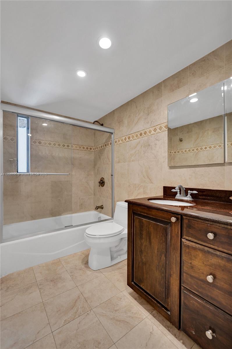Photo of 1500 Ocean Dr  #6F, Hollywood, Florida, 33019 - 
