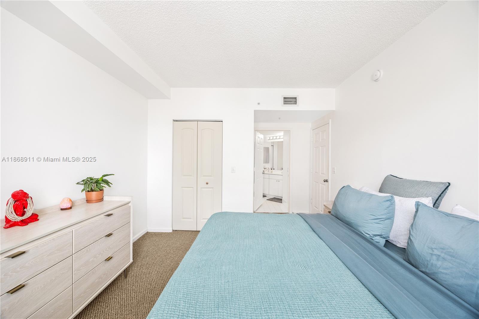 Photo of 17100 Bay Rd  #1810, Sunny Isles Beach, Florida, 33160 - 