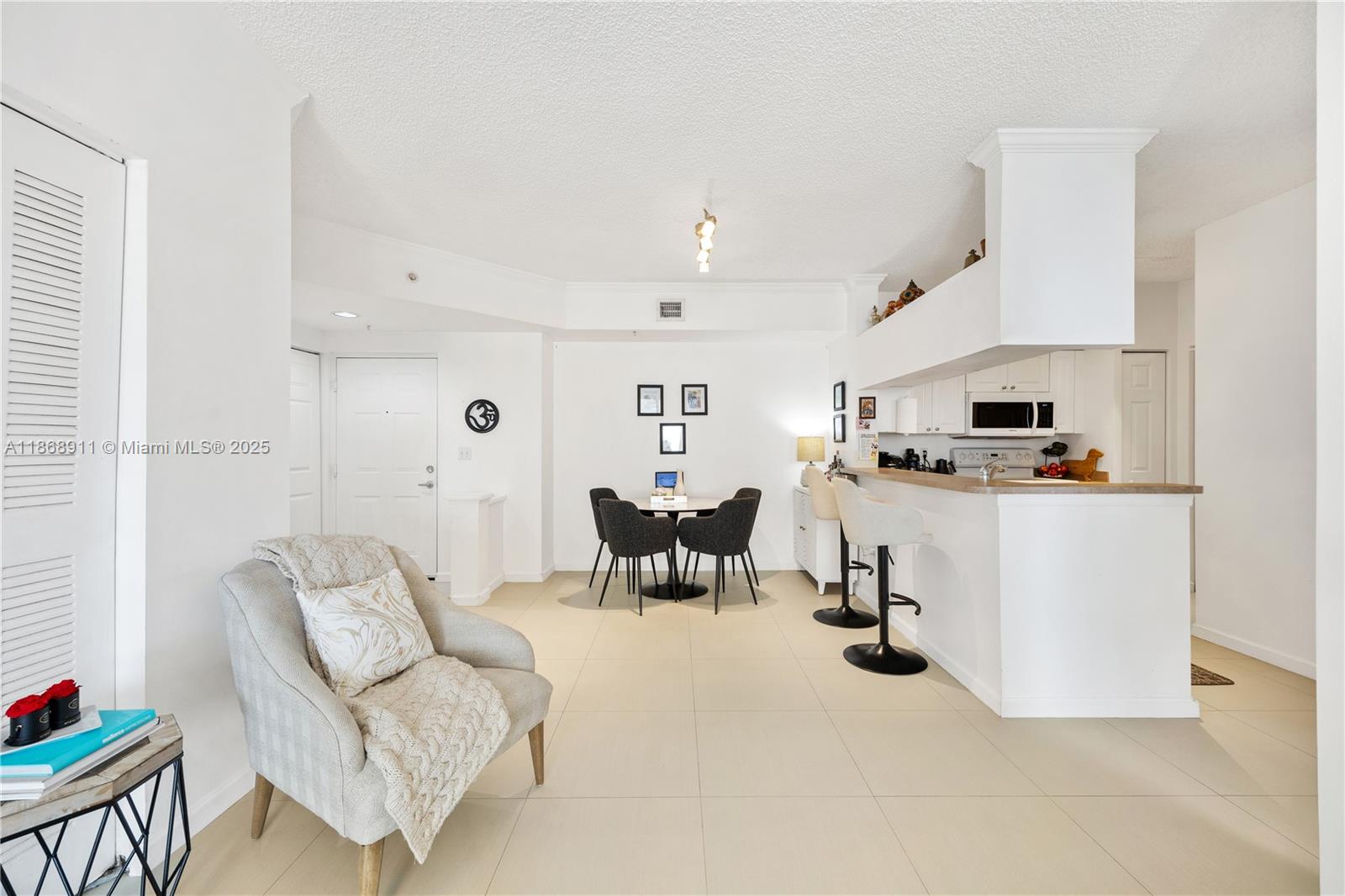 Photo of 17100 Bay Rd #1810, Sunny Isles Beach, Florida, 33160 -