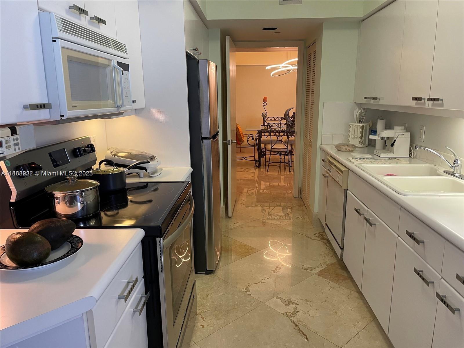 Photo of 16445 Collins Ave #1422, Sunny Isles Beach, Florida, 33160 -