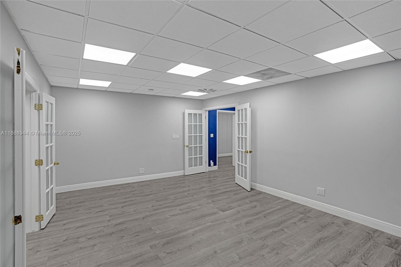   /   sq. ft. $ 2025-08-29 0 foto