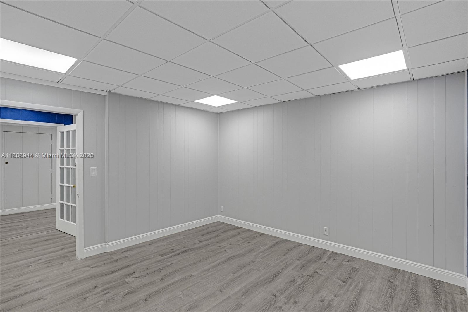   /   sq. ft. $ 2025-08-29 0 foto