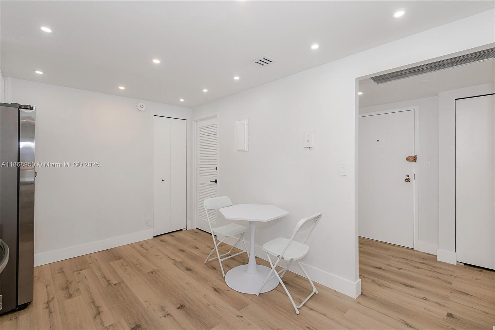 Photo of 2500 Parkview Dr  #821, Hallandale Beach, Florida, 33009 - 