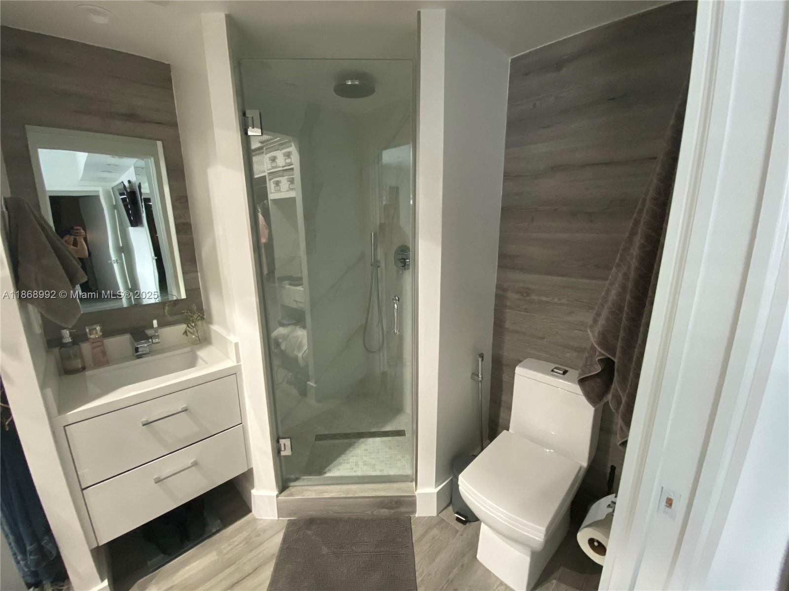 See details / 1700 sq. ft. $ 2025-08-29 0 Photo