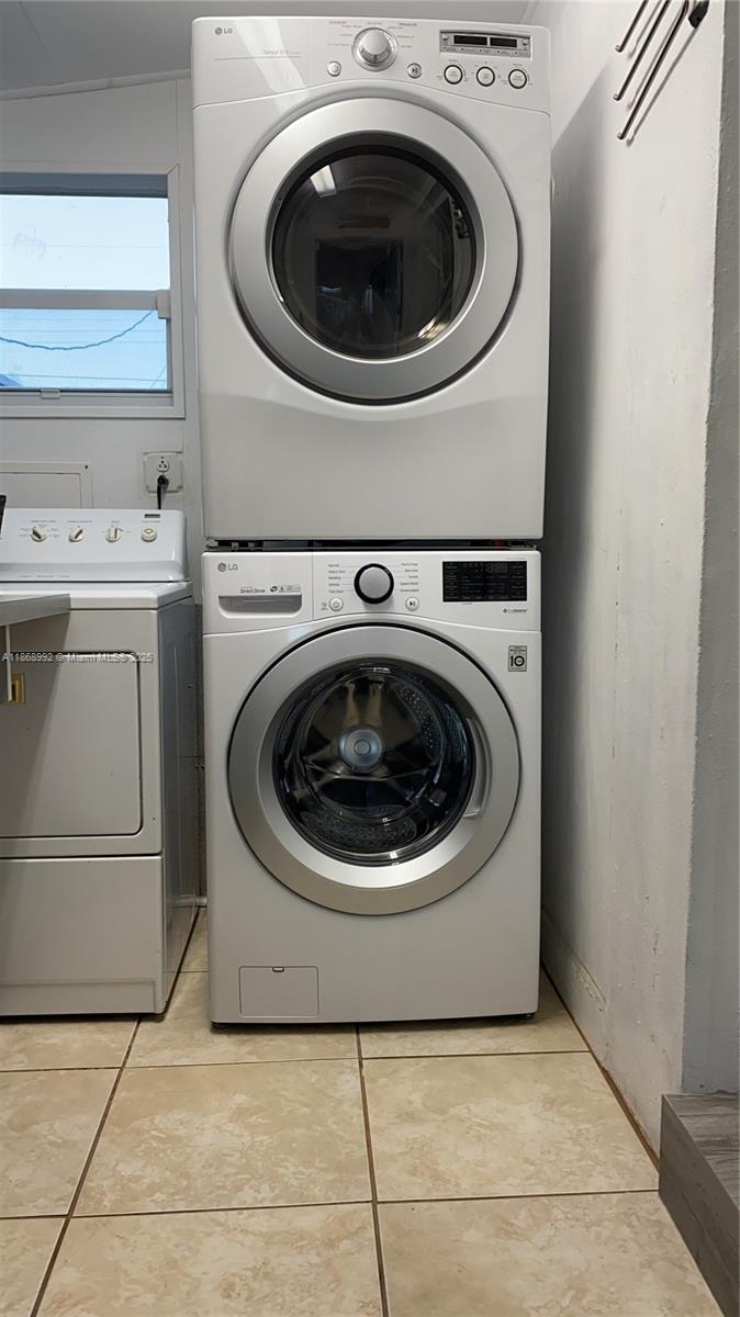 See details / 1700 sq. ft. $ 2025-08-29 0 Photo