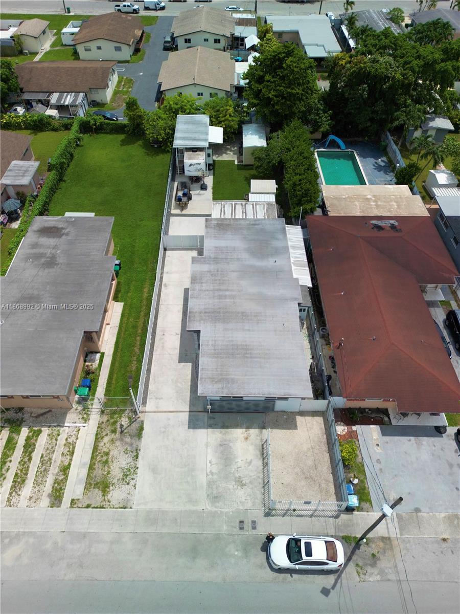 See details / 1700 sq. ft. $ 2025-08-29 0 Photo